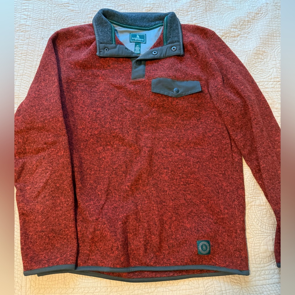 G.H. Bass & Co. Gray and Red Sweater